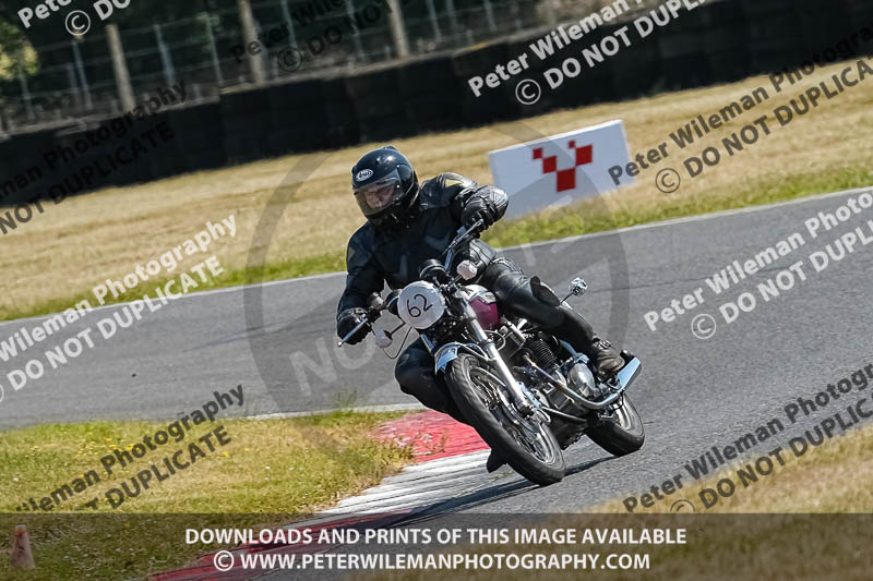 cadwell park;cadwell park photographs;cadwell trackday photographs;enduro digital images;event digital images;eventdigitalimages;peter wileman photography;racing digital images;trackday digital images;trackday photos